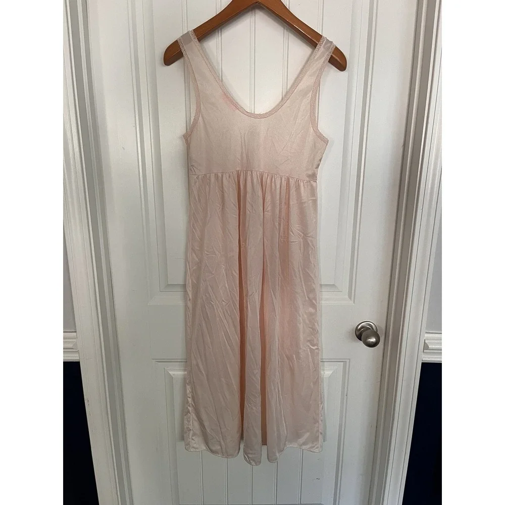 Vintage Unforgettable Nightgown Pink cottage Small Beaded Lace Stretch Nylon 194
